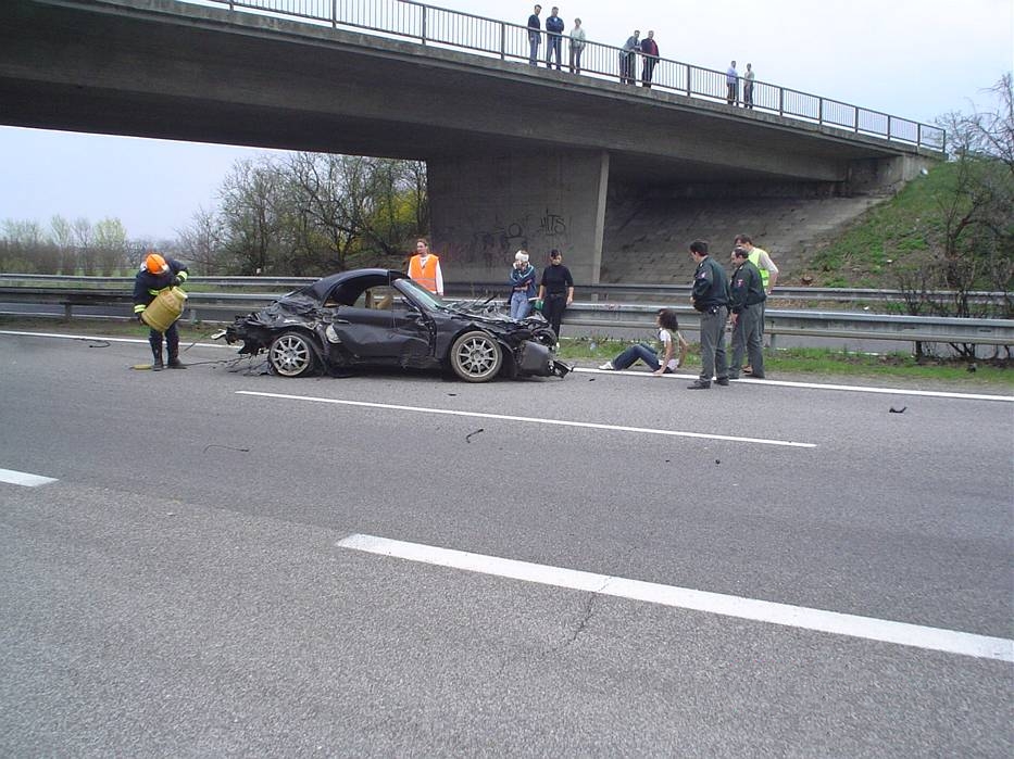porsche-car-crash-07