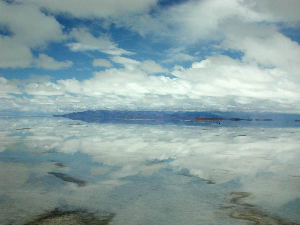 salar-de-uyuni-biggest-mirror-01