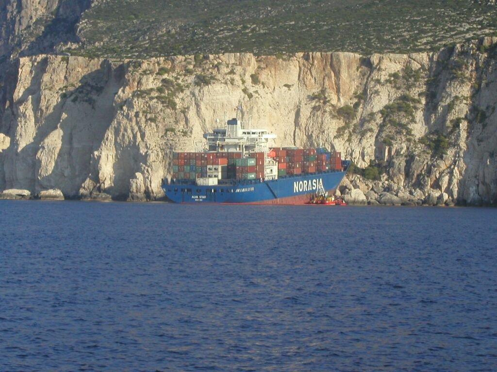 alv-star-ship-wreck-04