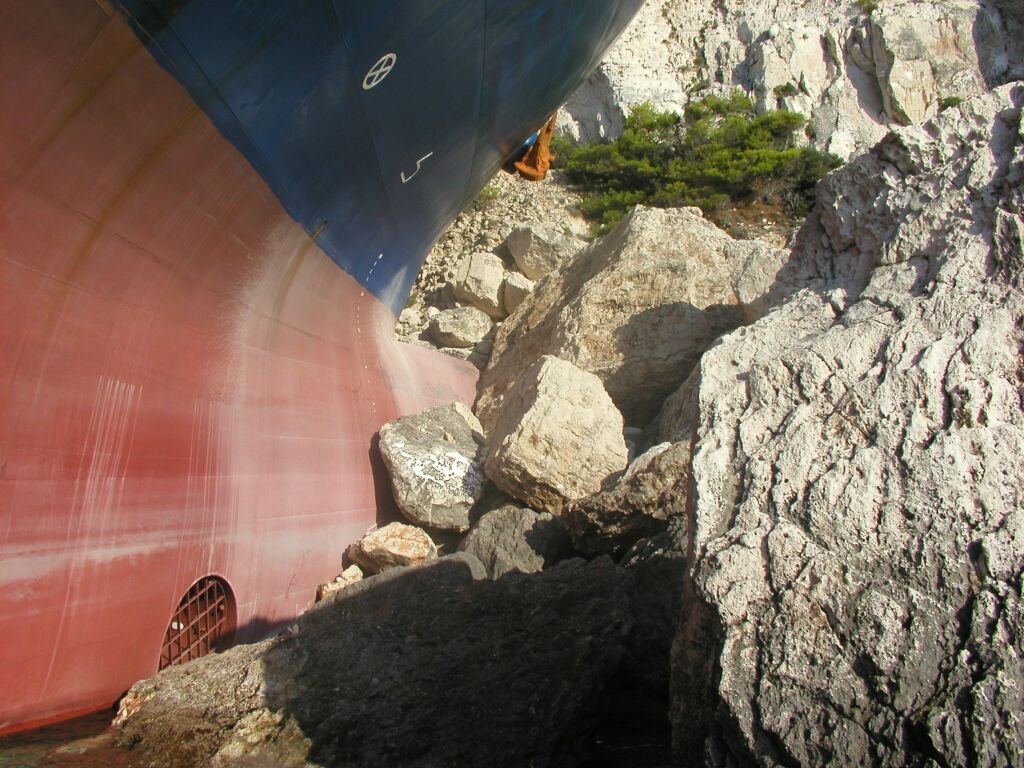 alv-star-ship-wreck-05
