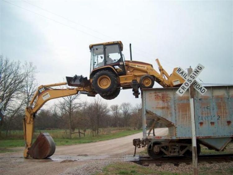 sam-pogruzilsya-v-poezd-04