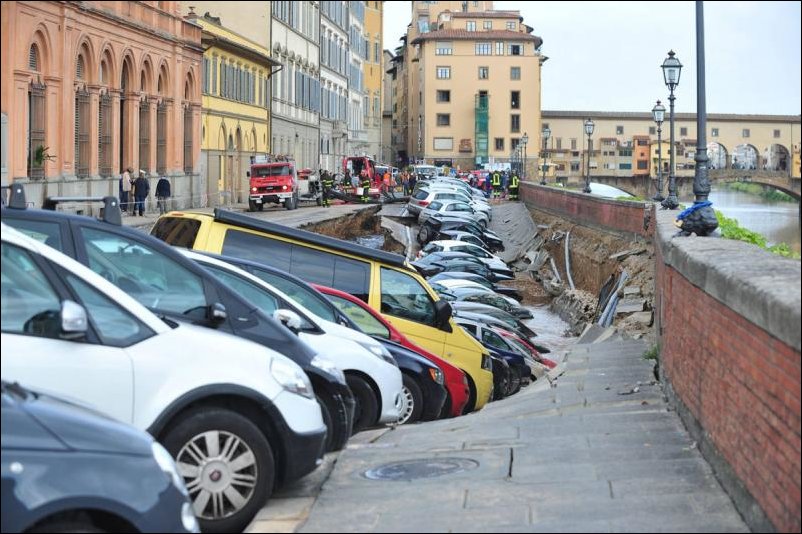 florence-road-collapse-000