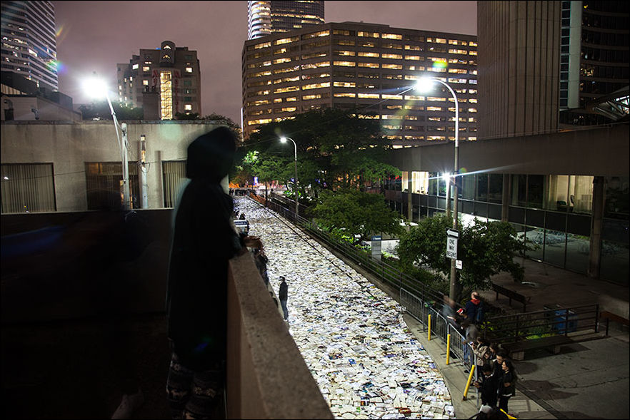 book-installation-002